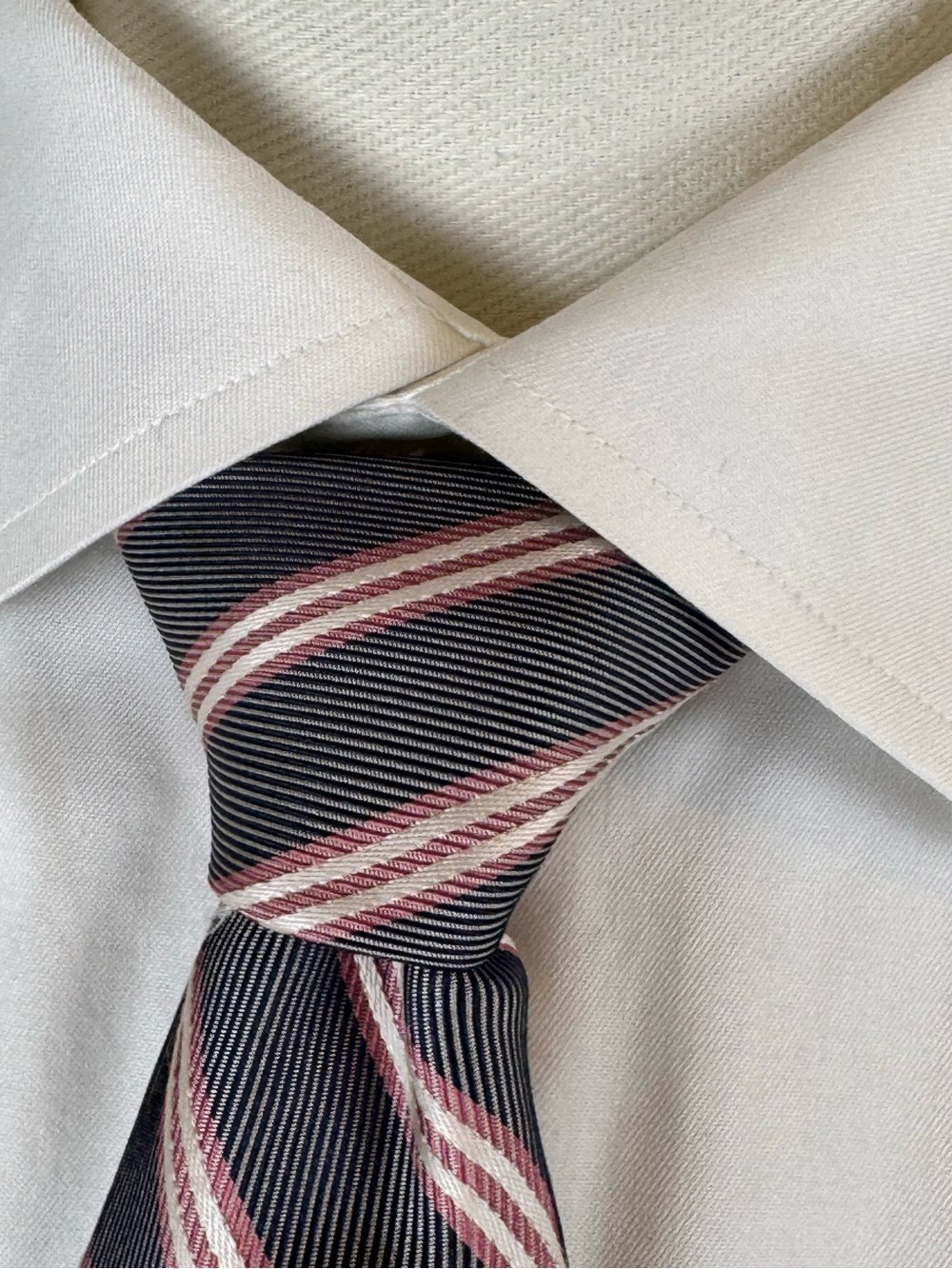 Brooks Brothers Men Necktie Repp Black Tie with Pink & Cream Stripes Made in USA